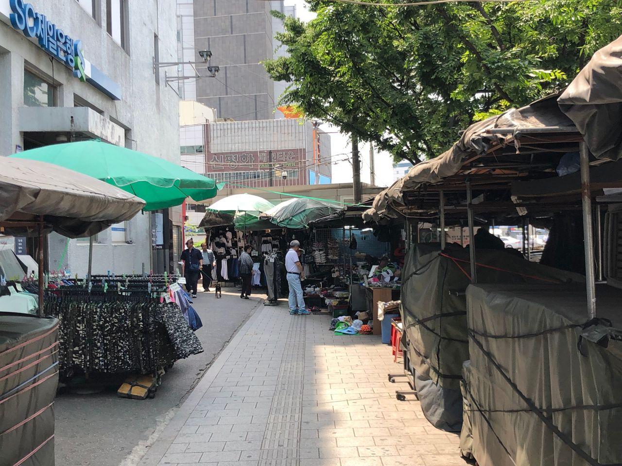 A Visit to the Dongdaemun Shoes Market